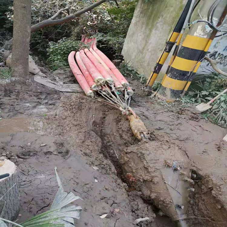 平桂拖拉管